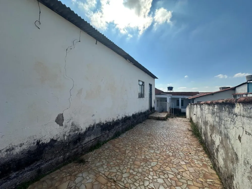 Casa, 4 quartos, 240 m² - Foto 11