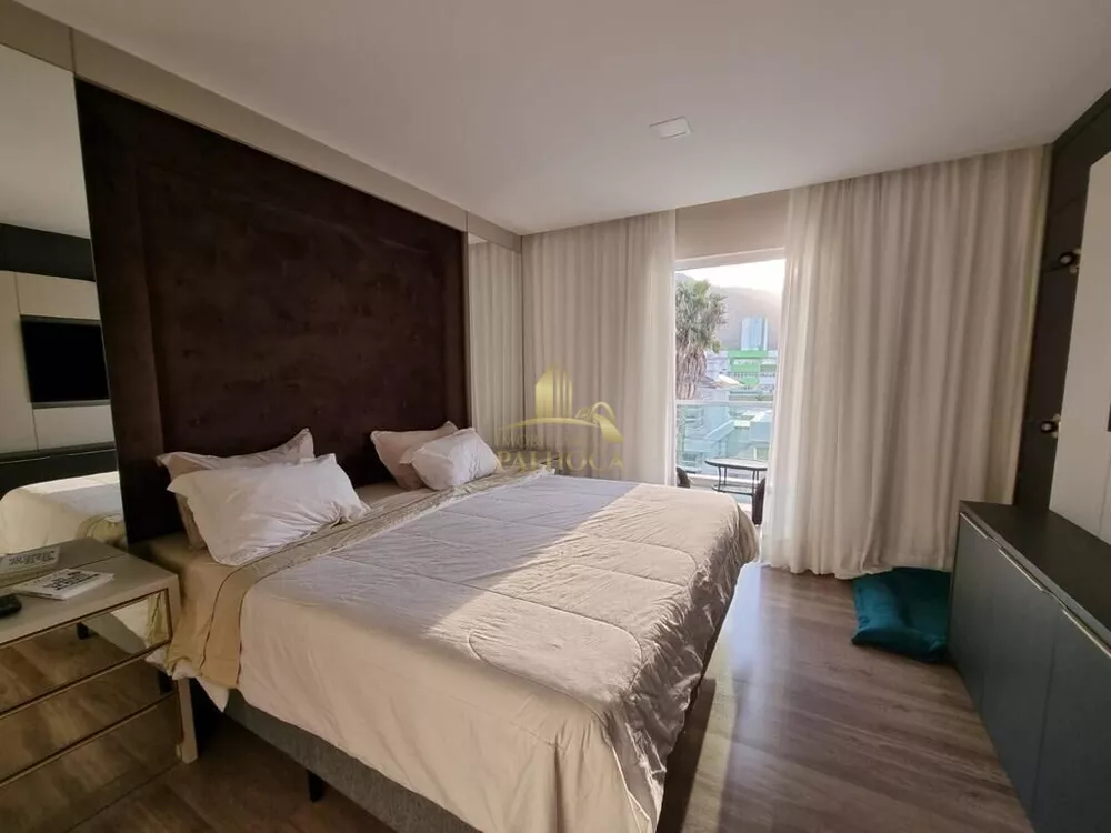 Casa à venda com 4 quartos, 460m² - Foto 19