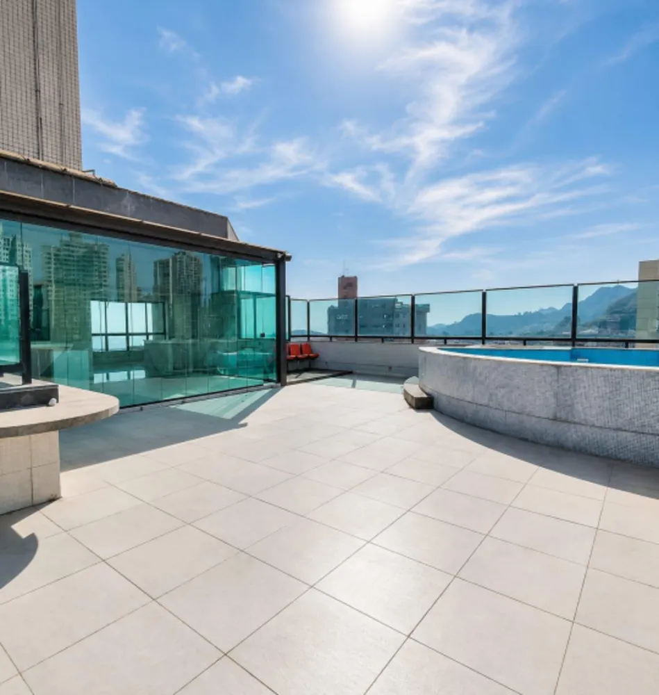Cobertura, 3 quartos, 304 m² - Foto 1