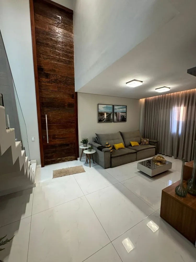 Casa, 3 quartos, 257 m² - Foto 3