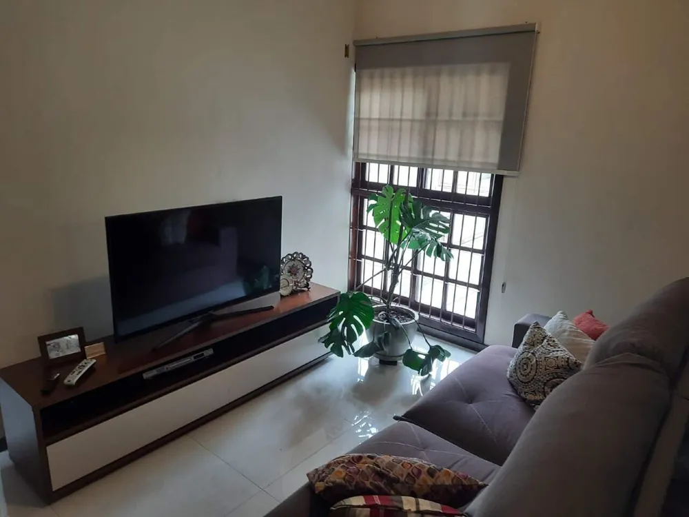 Casa, 3 quartos, 348 m² - Foto 1