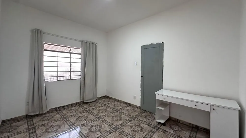 Casa, 2 quartos, 390 m² - Foto 1