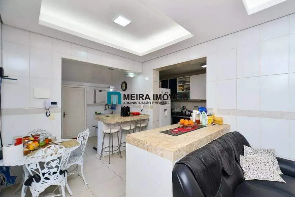 Casa, 6 quartos, 239 m² - Foto 5