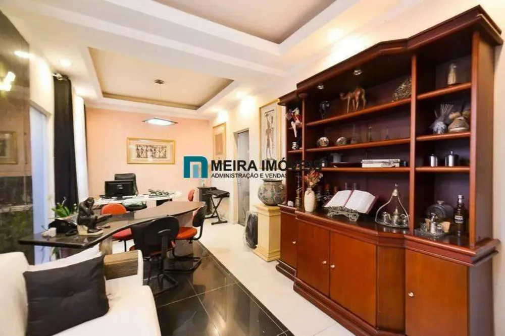Casa, 6 quartos, 239 m² - Foto 2