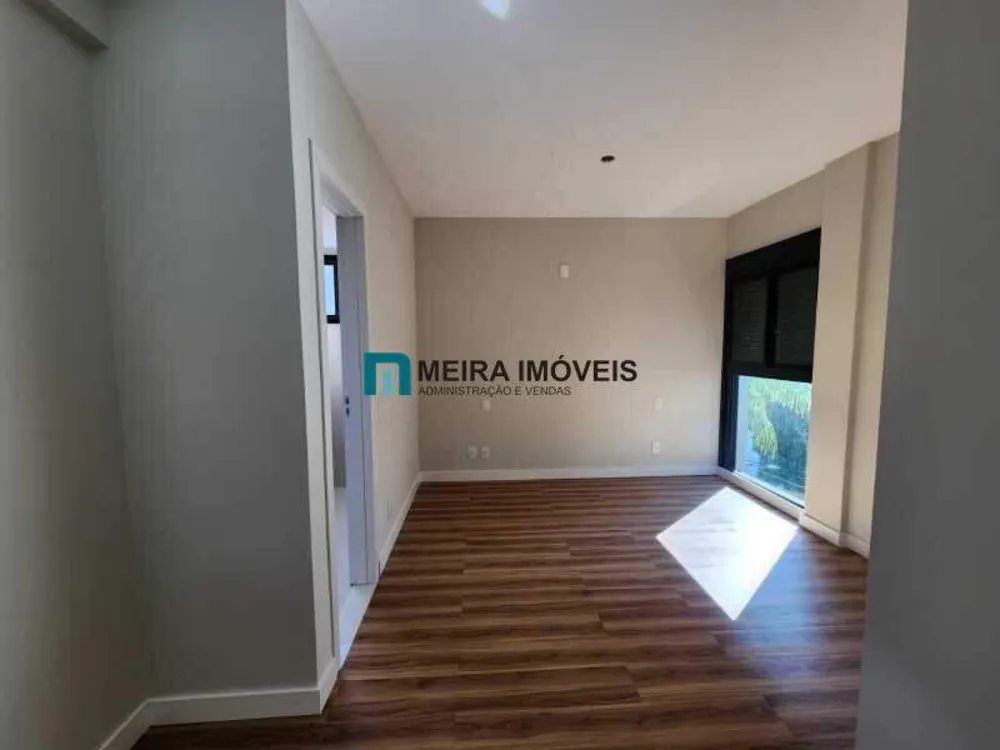Casa, 6 quartos, 239 m² - Foto 6
