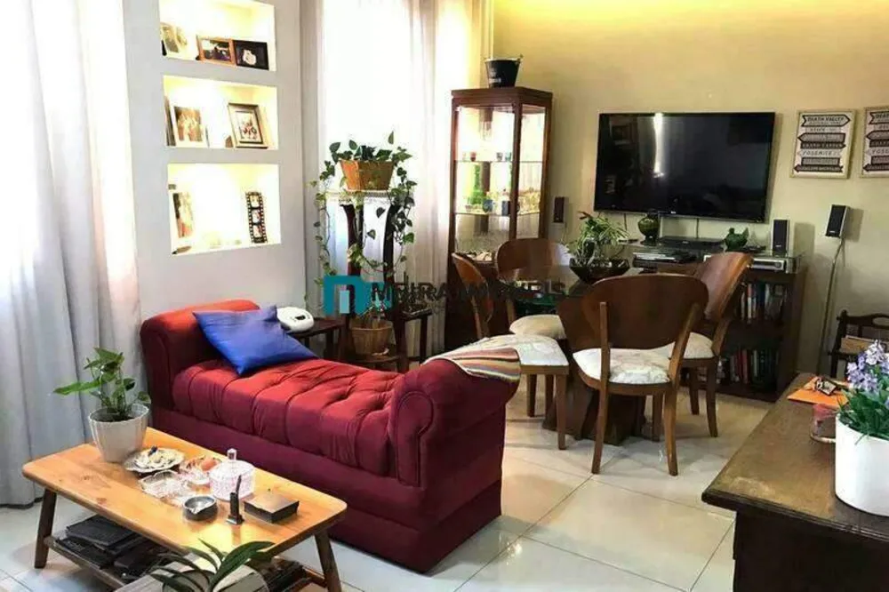 Casa, 6 quartos, 239 m² - Foto 1