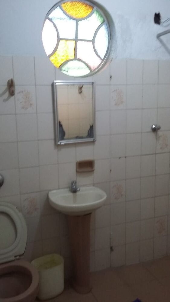 Casa à venda com 3 quartos, 225m² - Foto 2