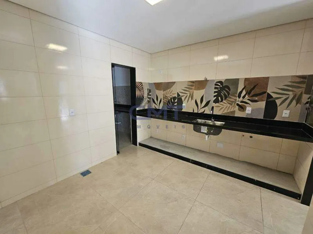 Casa, 3 quartos, 250 m² - Foto 2
