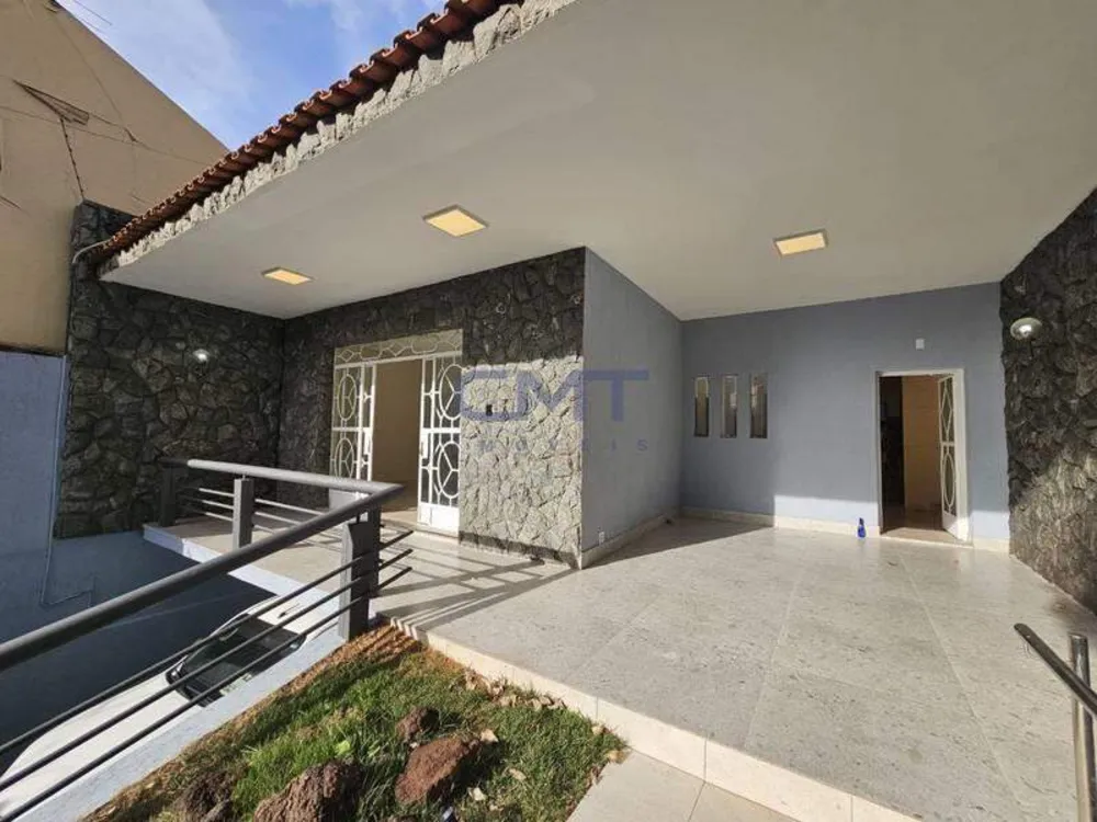 Casa, 3 quartos, 250 m² - Foto 1