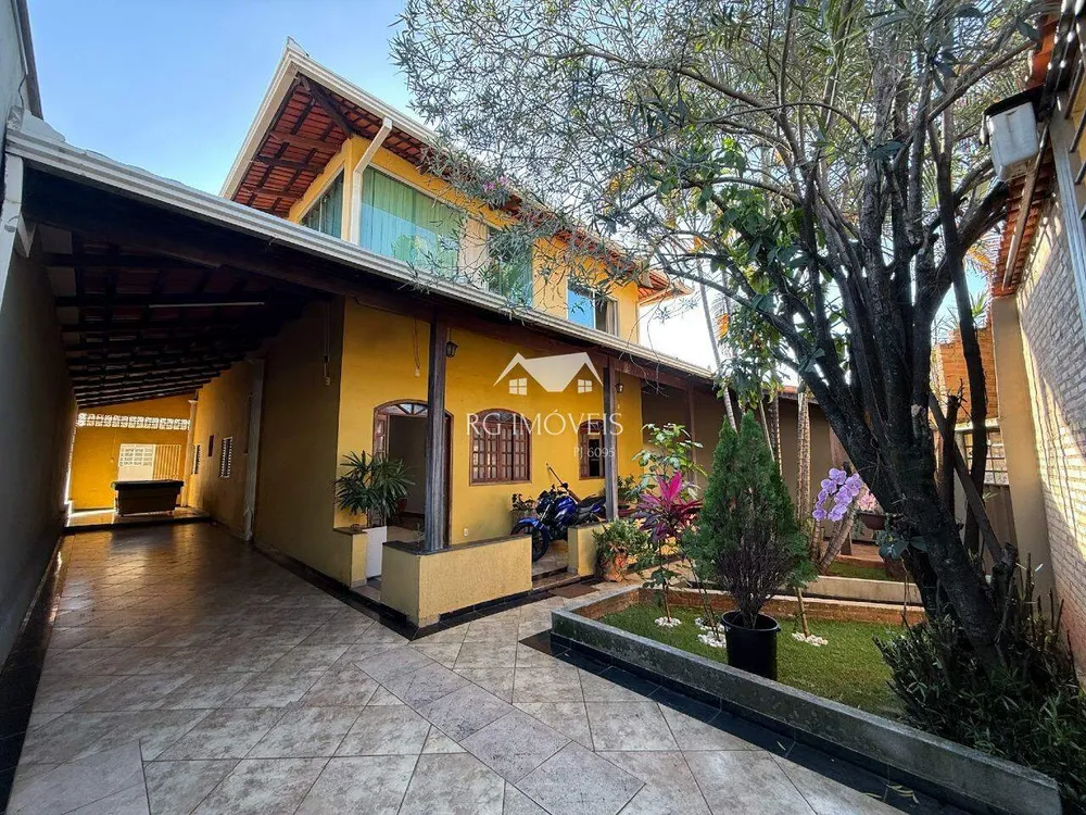 Casa, 4 quartos, 275 m² - Foto 1