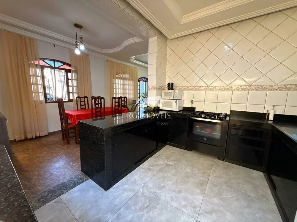 Casa, 4 quartos, 275 m² - Foto 12