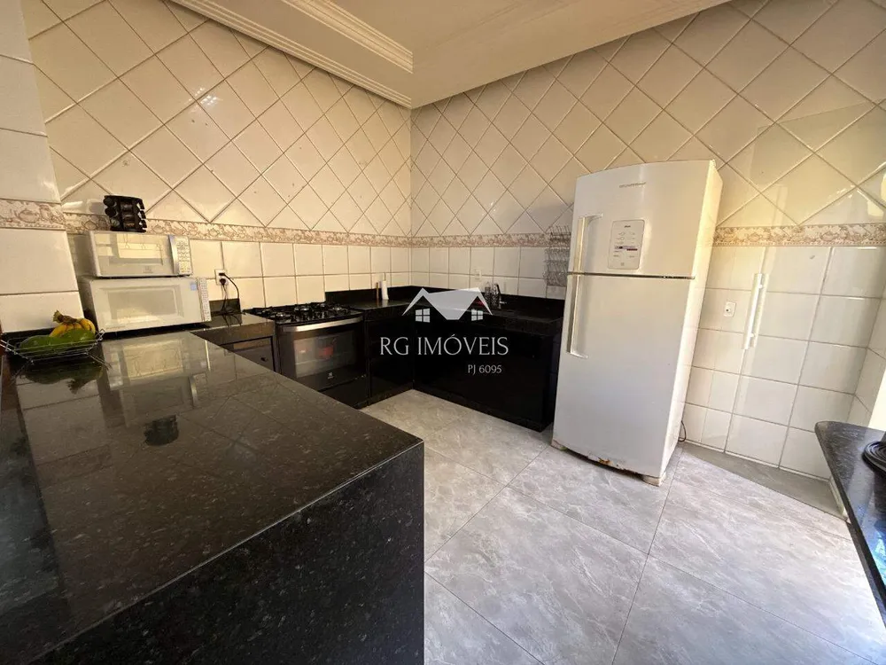 Casa, 4 quartos, 275 m² - Foto 13