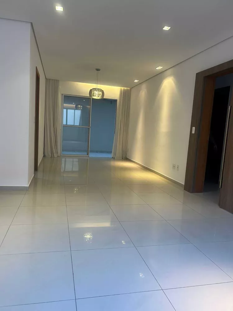 Apartamento à venda com 3 quartos, 155m² - Foto 3