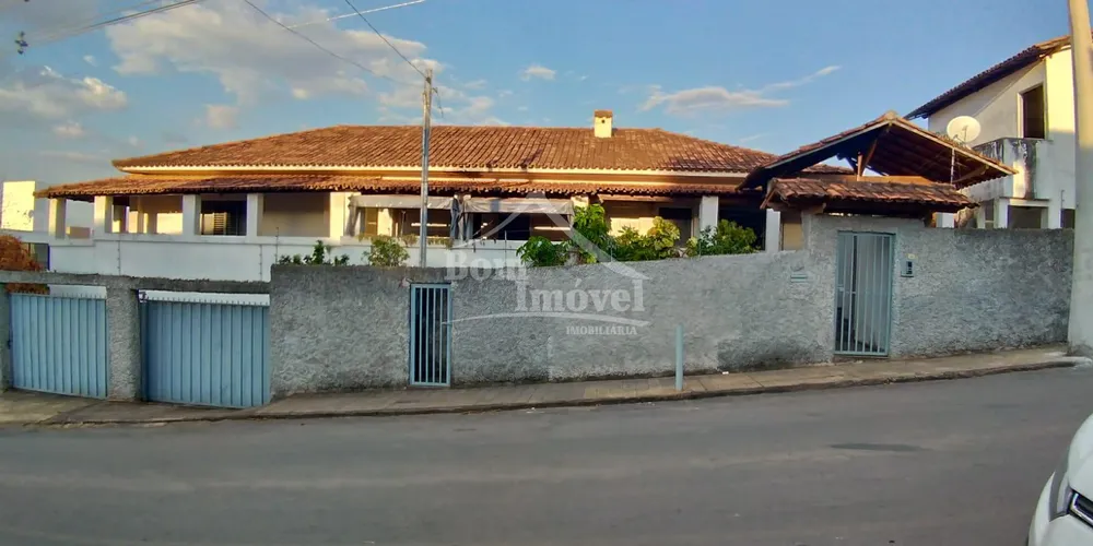 Casa, 2 quartos, 350 m² - Foto 1