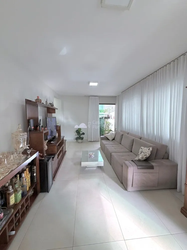 Apartamento, 4 quartos, 216 m² - Foto 2