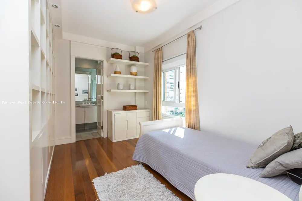 Apartamento, 3 quartos, 243 m² - Foto 4