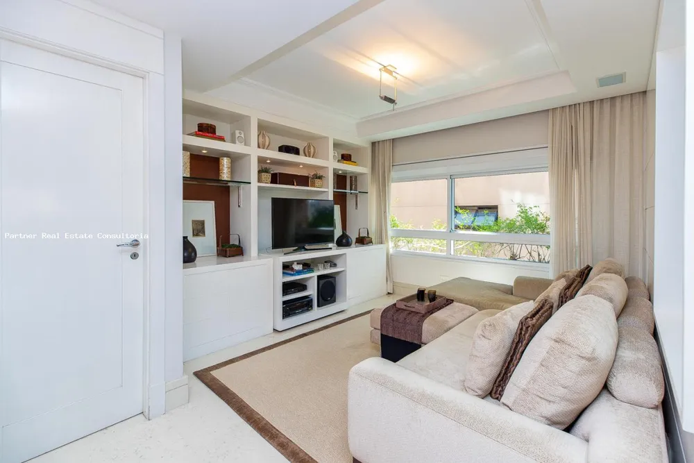 Apartamento, 3 quartos, 243 m² - Foto 2