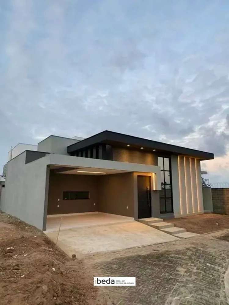 Casa de Condomínio à venda com 3 quartos, 200m² - Foto 2