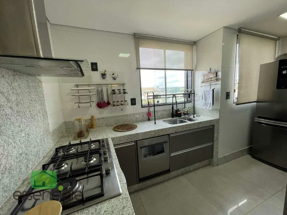 Cobertura, 3 quartos, 190 m² - Foto 4