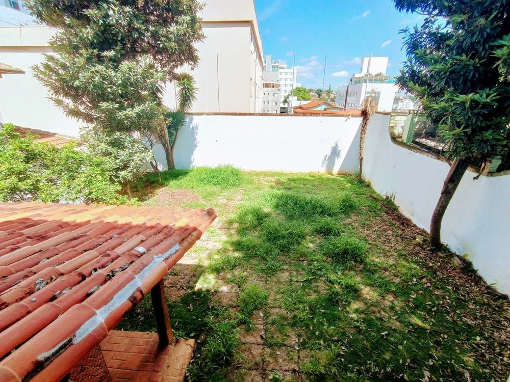 Casa, 4 quartos, 320 m² - Foto 1