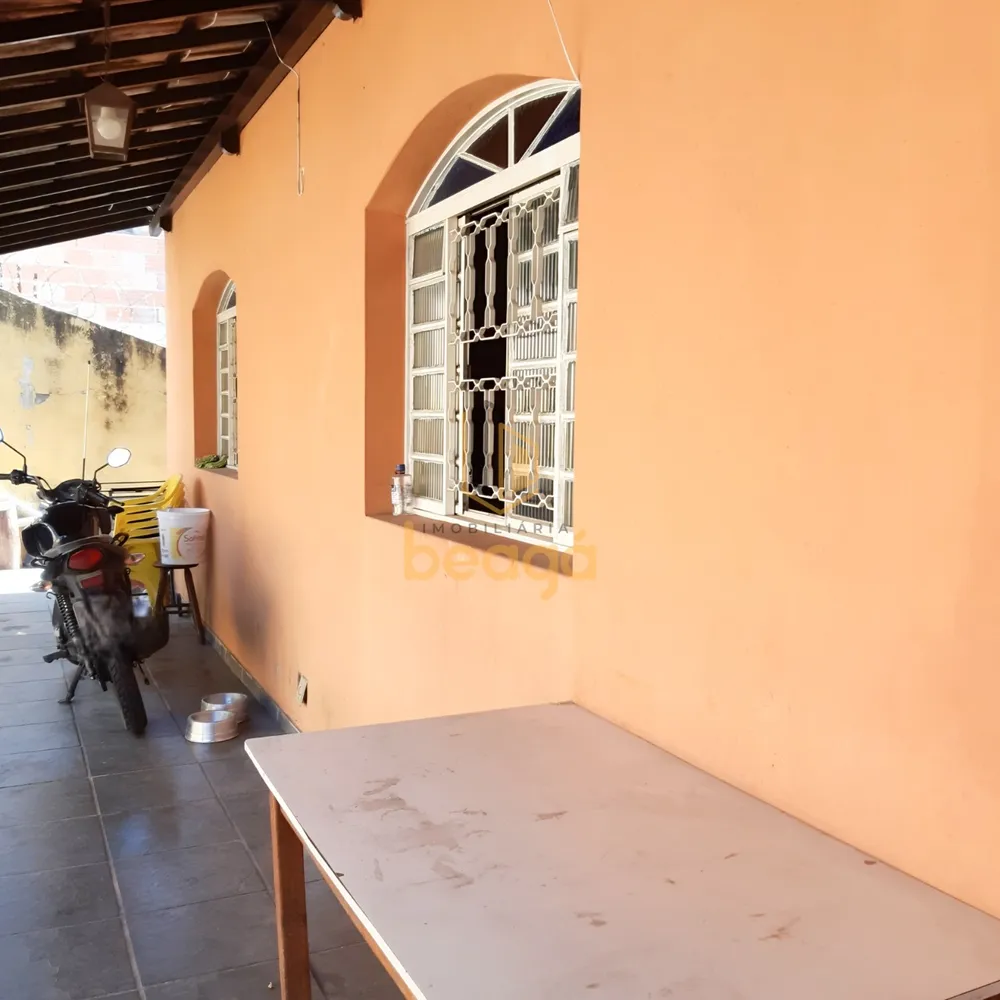 Casa, 3 quartos, 243 m² - Foto 2