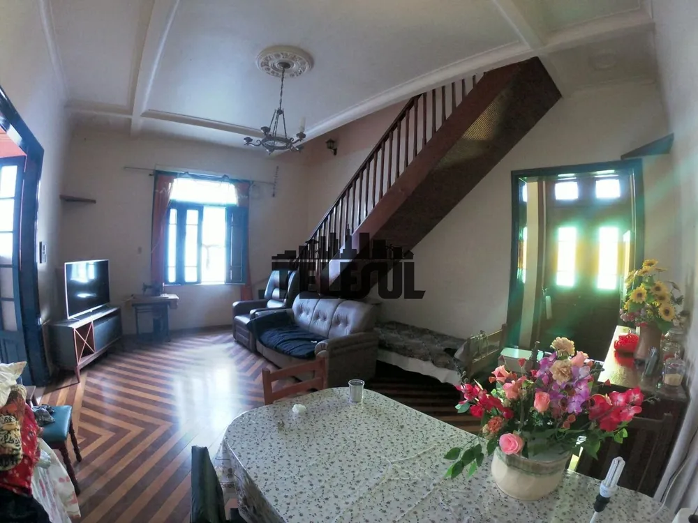 Casa, 3 quartos, 225 m² - Foto 1
