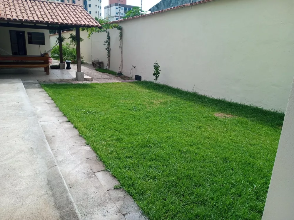 Casa à venda com 4 quartos, 240m² - Foto 3