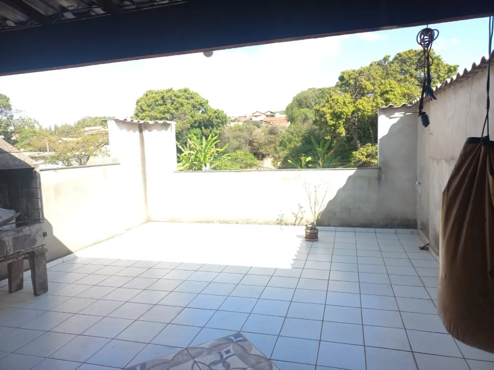 Casa, 3 quartos, 281 m² - Foto 1
