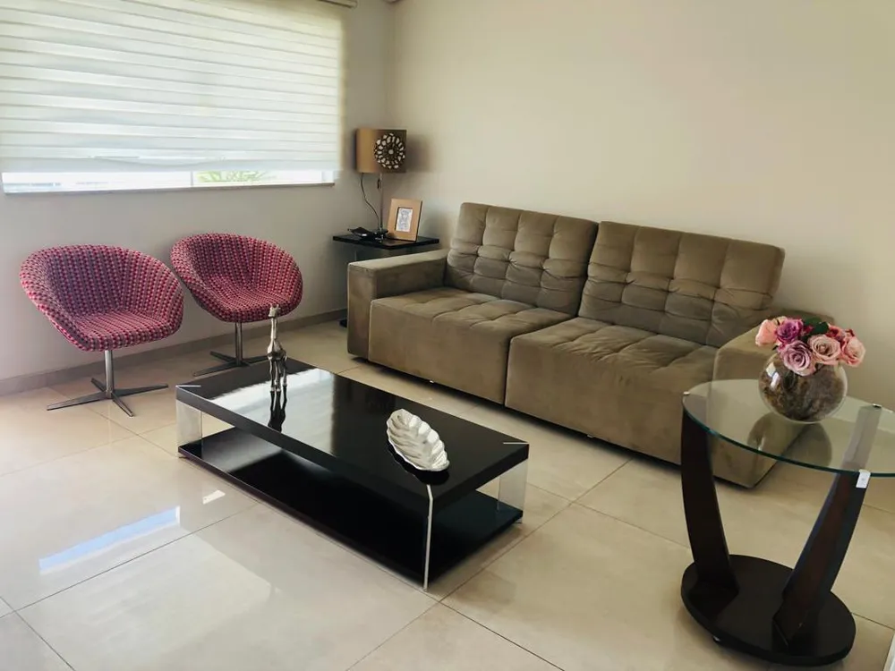 Casa, 3 quartos, 275 m² - Foto 1