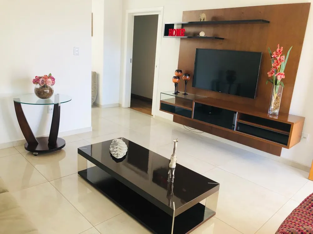 Casa, 3 quartos, 275 m² - Foto 2