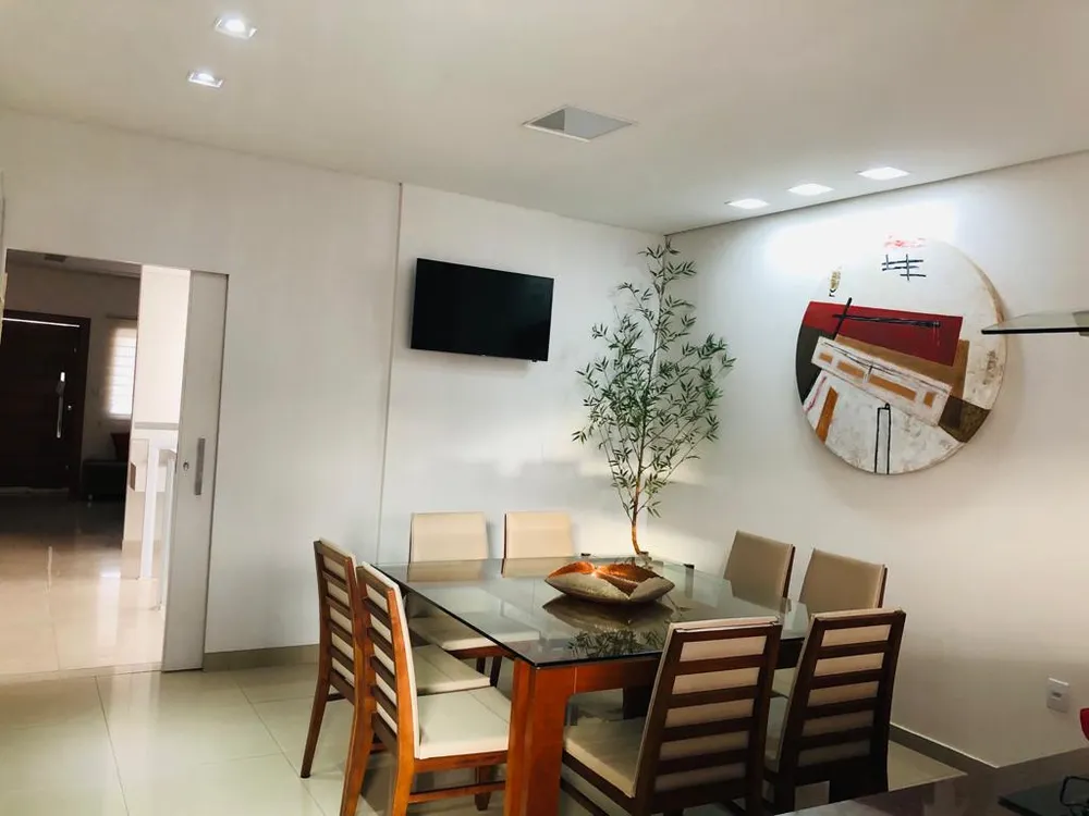 Casa, 3 quartos, 275 m² - Foto 4