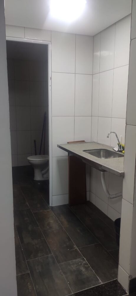 Casa à venda com 6 quartos, 1100m² - Foto 12