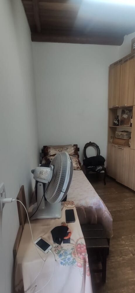 Casa à venda com 6 quartos, 1100m² - Foto 9