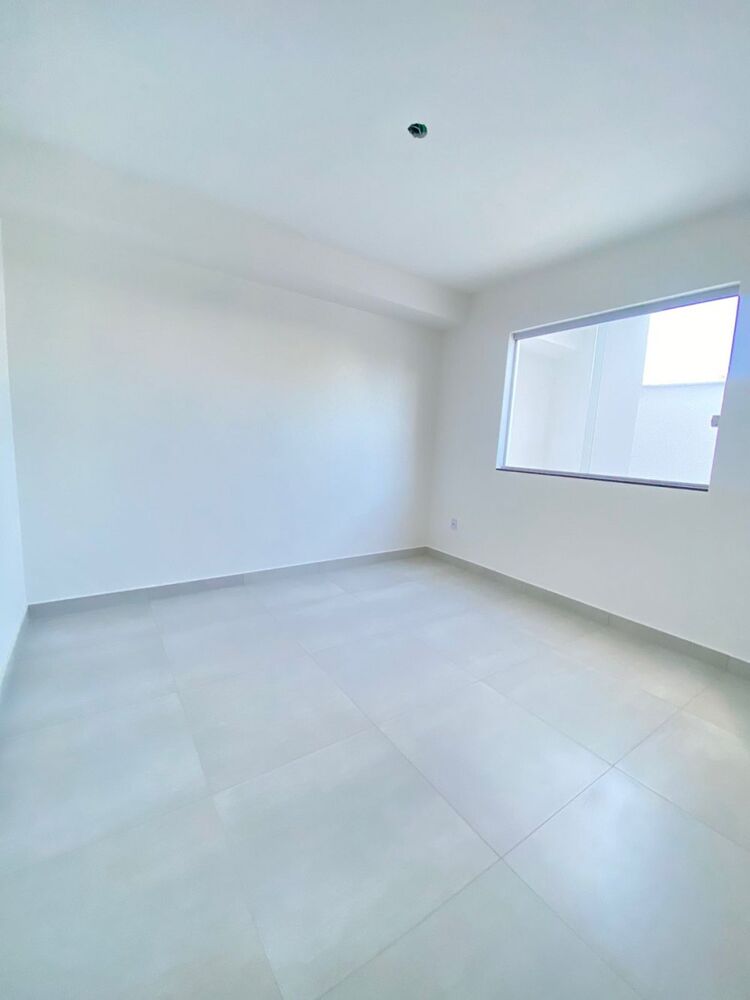 Casa à venda com 3 quartos, 100m² - Foto 5