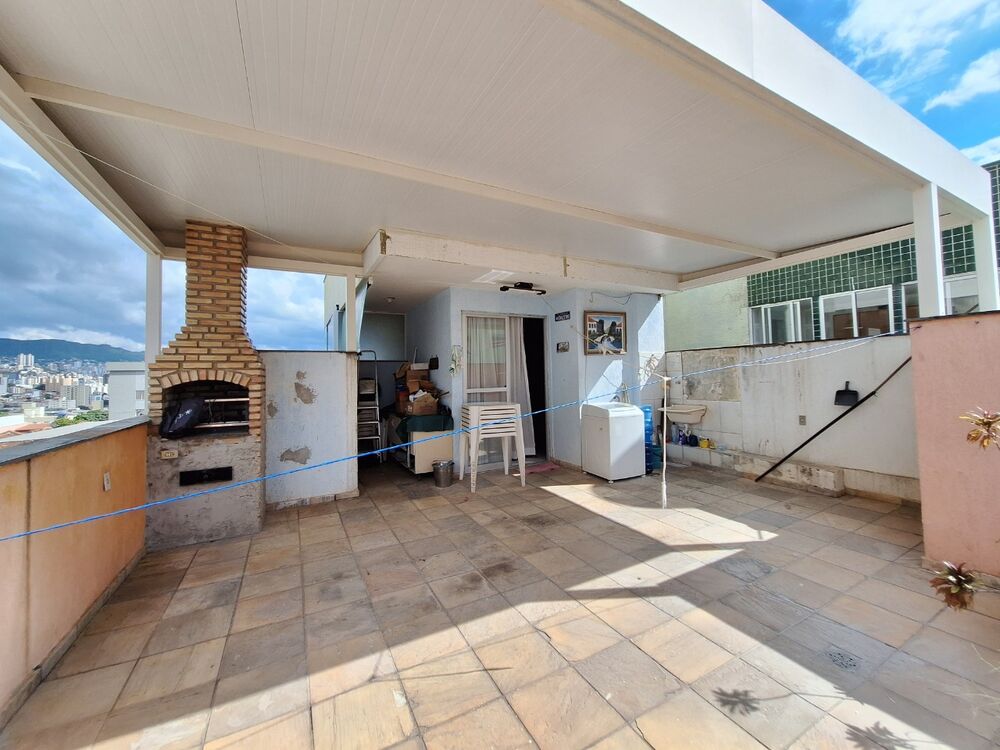 Cobertura à venda com 2 quartos, 110m² - Foto 1