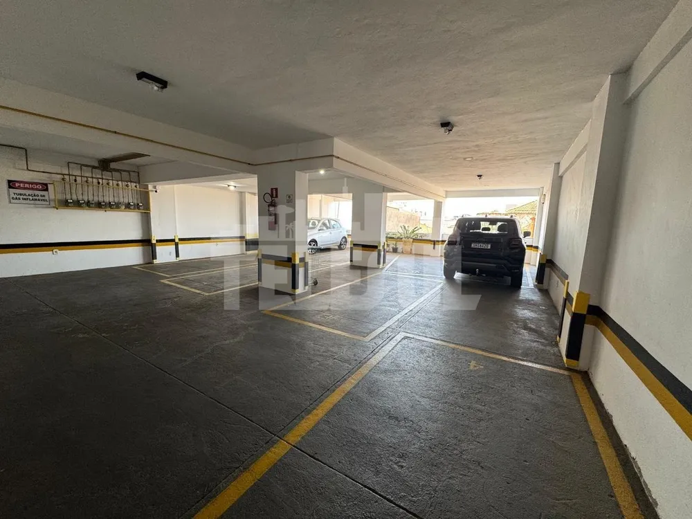 Apartamento, 3 quartos, 202 m² - Foto 2
