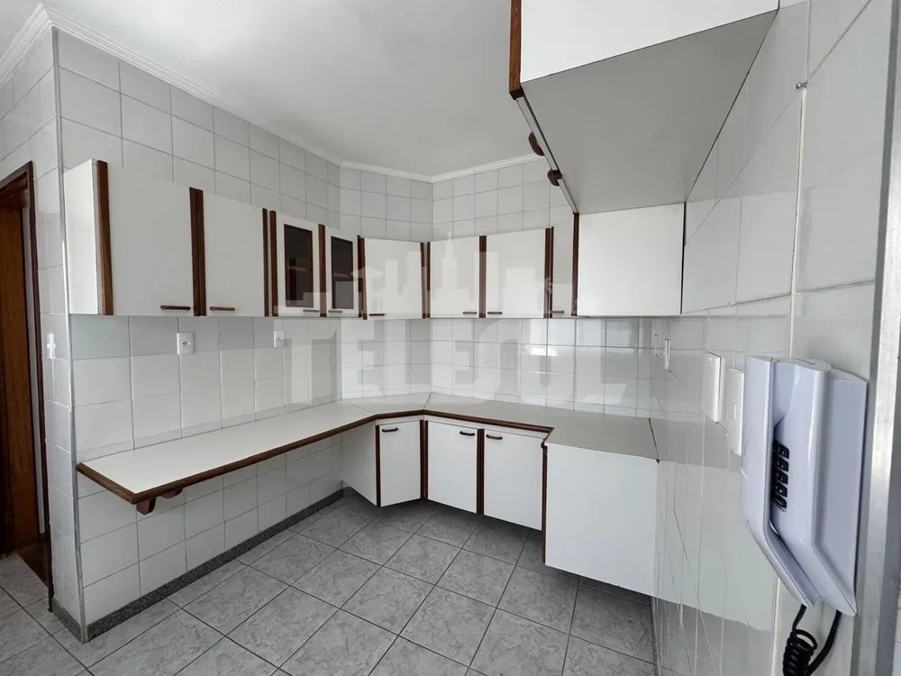 Apartamento, 3 quartos, 202 m² - Foto 9