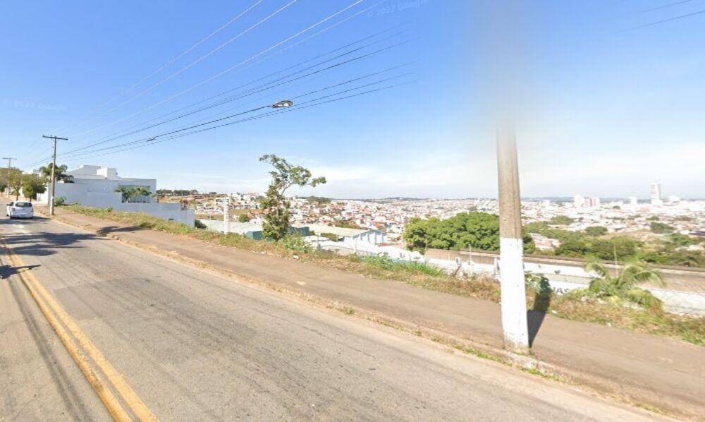 Terreno à venda, 1000m² - Foto 1