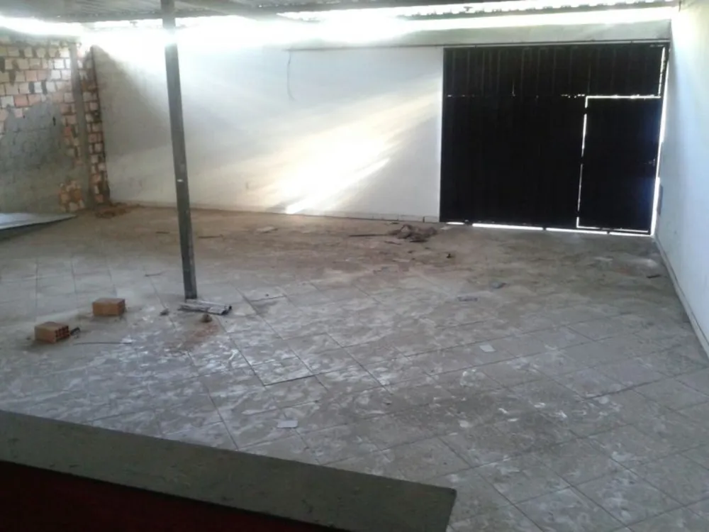 Depósito-Galpão, 240 m² - Foto 1