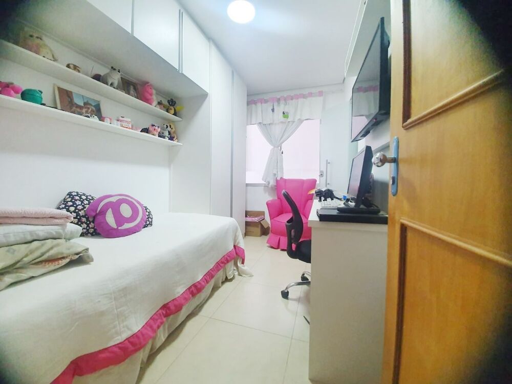 Casa à venda com 2 quartos, 320m² - Foto 7