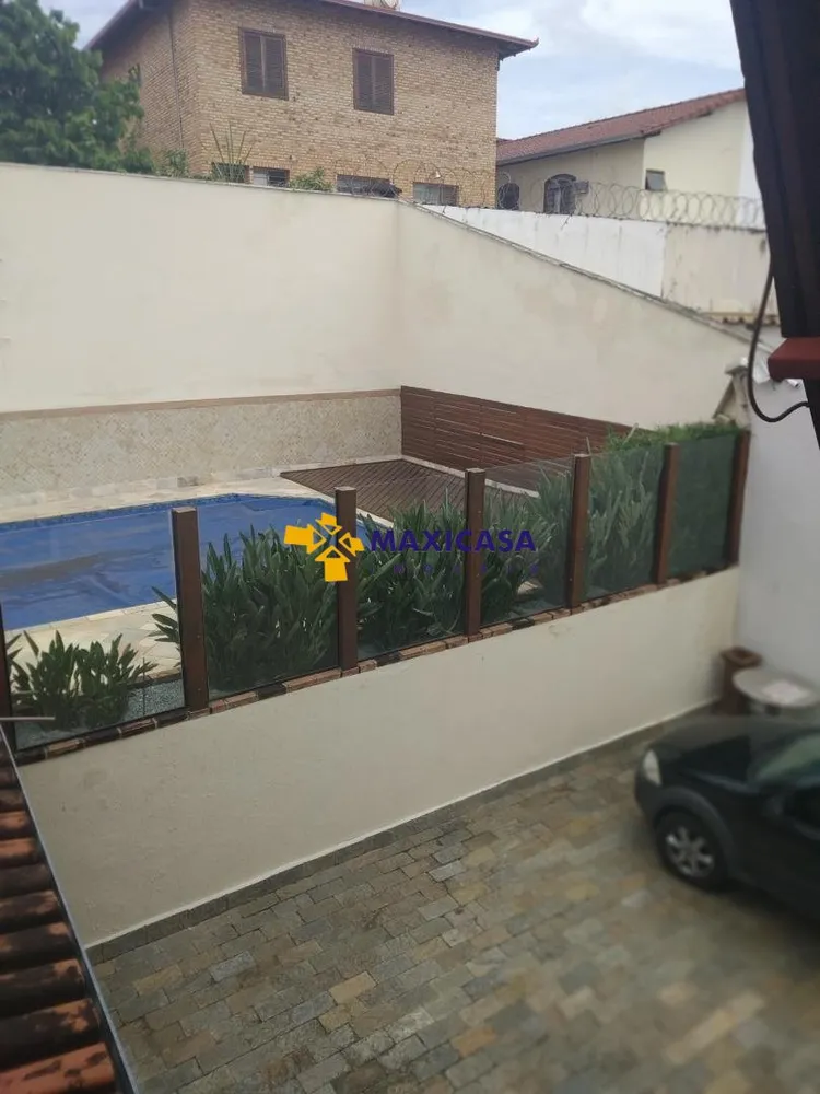 Casa, 3 quartos, 360 m² - Foto 1