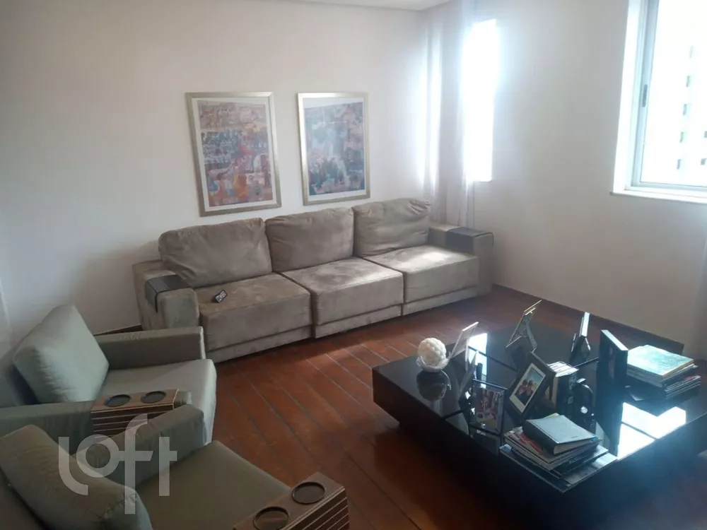 Apartamento à venda com 4 quartos, 220m² - Foto 4