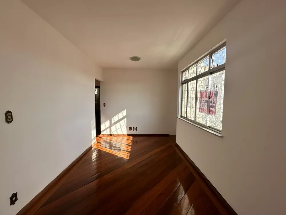 Apartamento à venda com 2 quartos, 80m² - Foto 1