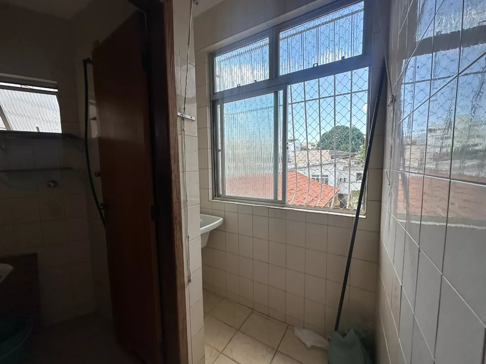 Apartamento à venda com 2 quartos, 80m² - Foto 4