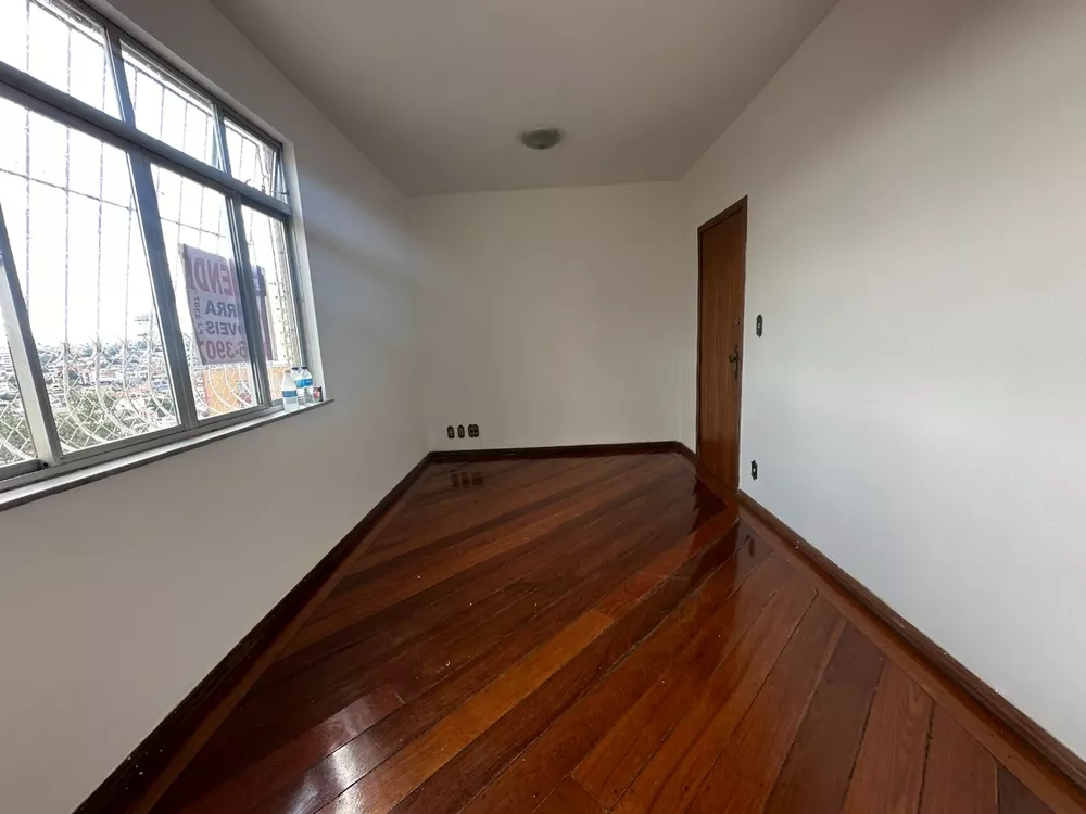 Apartamento à venda com 2 quartos, 80m² - Foto 2