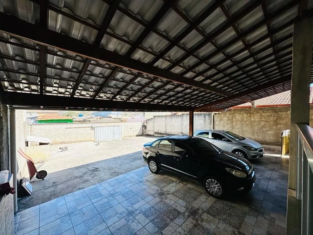 Casa à venda com 4 quartos, 460m² - Foto 3