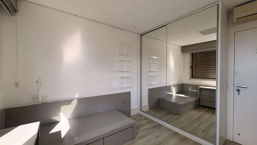 Cobertura, 3 quartos, 251 m² - Foto 8