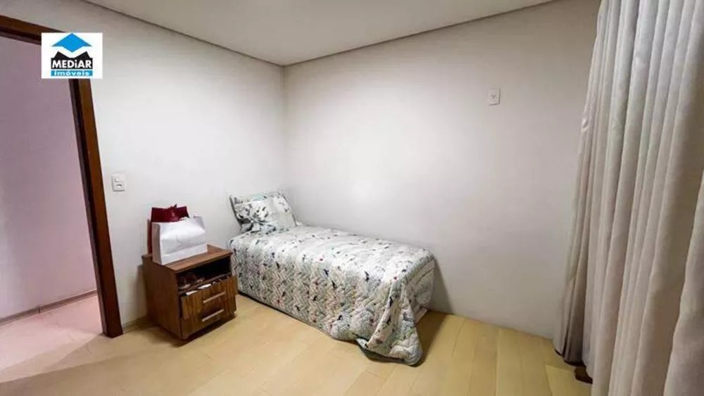 Apartamento à venda com 3 quartos, 120m² - Foto 11