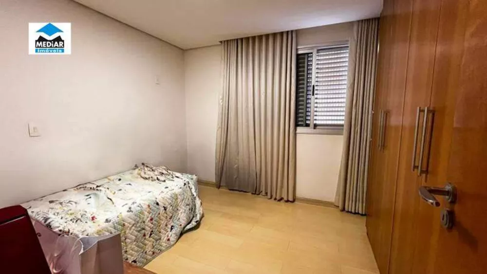 Apartamento à venda com 3 quartos, 120m² - Foto 9