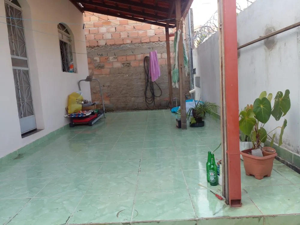 Casa, 2 quartos, 200 m² - Foto 1
